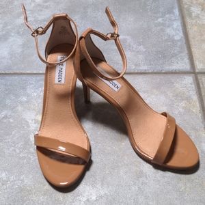 NWOT Steven Madden Stecia Heels